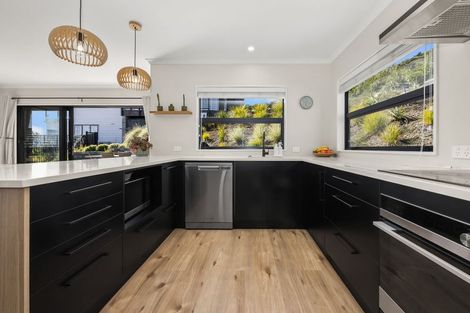 Photo of property in 82 Kotare Street, Waikanae, 5036