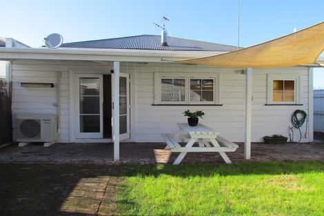 Photo of property in 201 Carlyle Street, Napier South, Napier, 4110