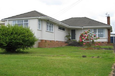 Photo of property in 9 House Avenue, Mangere Bridge, Auckland, 2022
