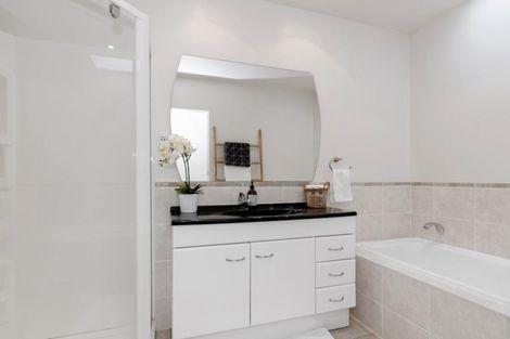 Photo of property in 73 Goods Road, Otumoetai, Tauranga, 3110