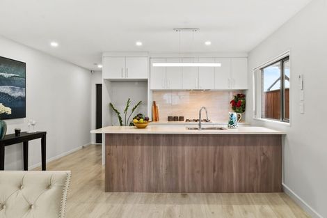 Photo of property in 41 Koroheke Road, Takanini, 2110