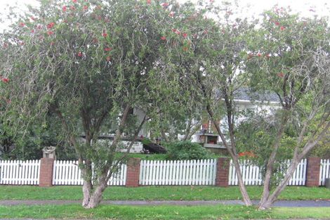 Photo of property in 7 Booralee Avenue, Botany Downs, Auckland, 2010