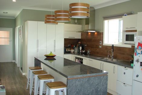 Photo of property in 2 Neva Street, Fortrose, Invercargill, 9875