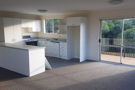 Photo of property in 28 Camellia Terrace, Maungaraki, Lower Hutt, 5010