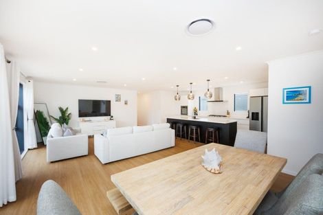 Photo of property in 52 Hunia Terrace, Himatangi Beach, Foxton, 4891