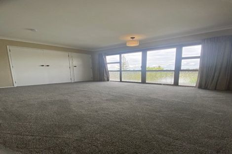 Photo of property in 1/46 Lyons Avenue, Murrays Bay, Auckland, 0630