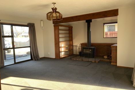 Photo of property in 52 Momorangi Crescent, Redwood, Christchurch, 8051