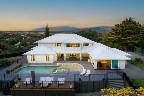 Photo of property in 71 Matatua Road, Raumati Beach, Paraparaumu, 5032