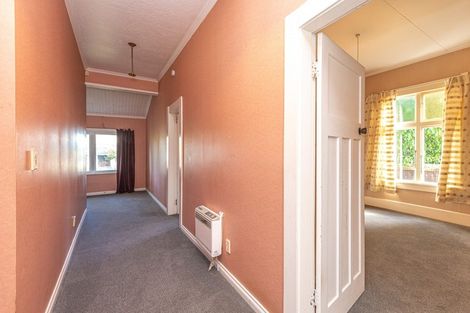 Photo of property in 14 Hurworth Place, College Estate, Whanganui, 4500