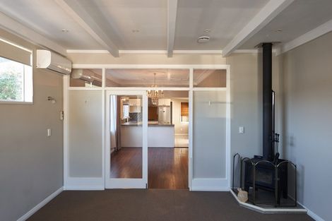 Photo of property in 40 Derwent Street, Island Bay, Wellington, 6023