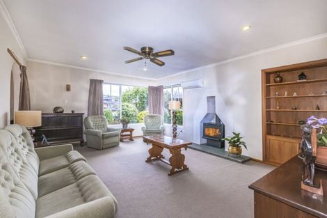 Photo of property in 33 Stackhouse Avenue, Bishopdale, Christchurch, 8053