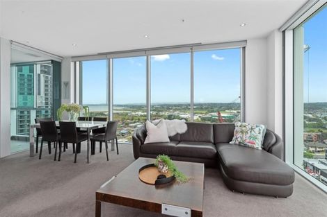 Photo of property in Sentinel Apartments, 1304/3 Northcroft Street, Takapuna, Auckland, 0622