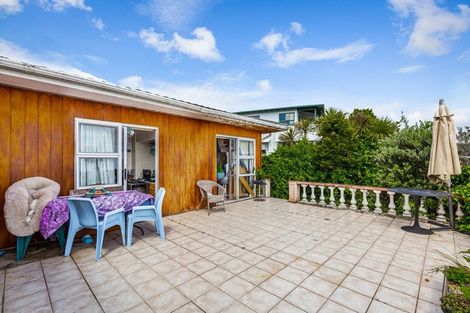 Photo of property in 85 Glengarry Road, Glen Eden, Auckland, 0602
