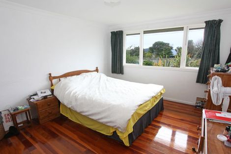 Photo of property in 5 Bay View Road, Raglan, 3225