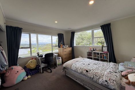 Photo of property in 3 Huntleigh Park Way, Ngaio, Wellington, 6035