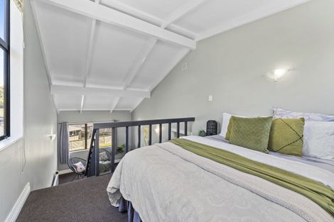 Photo of property in 15 Observatory Close, Whitby, Porirua, 5024