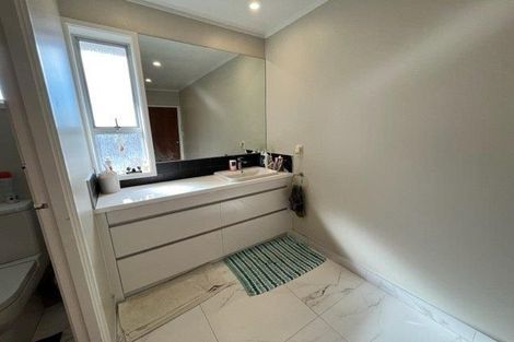 Photo of property in 54 Sorrel Crescent, Bucklands Beach, Auckland, 2012