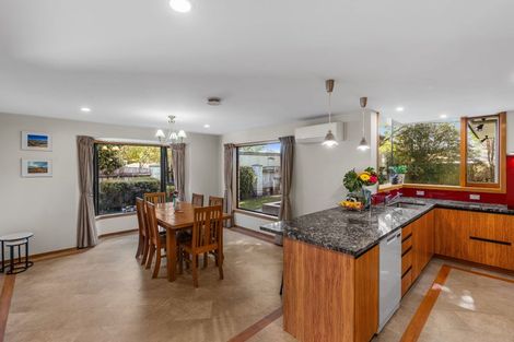 Photo of property in 18 Sunbeam Place, Halswell, Christchurch, 8025