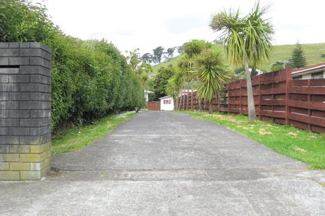 Photo of property in 27 Wallace Road, Mangere Bridge, Auckland, 2022