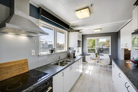 Photo of property in 51 Folkestone Drive, Flaxmere, Hastings, 4120