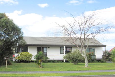 Photo of property in 3 Kane Road, Papamoa Beach, Papamoa, 3118