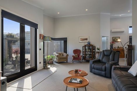 Photo of property in 8a Queenwood Road, Levin, 5510