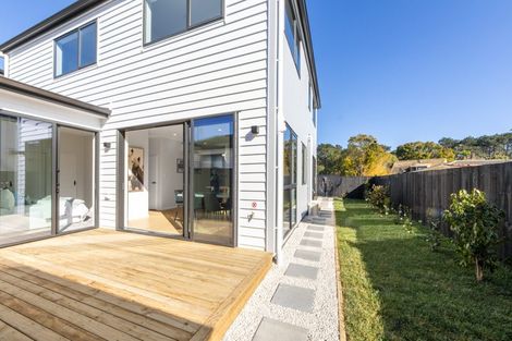 Photo of property in 3c Pendlebury Street, Green Bay, Auckland, 0604