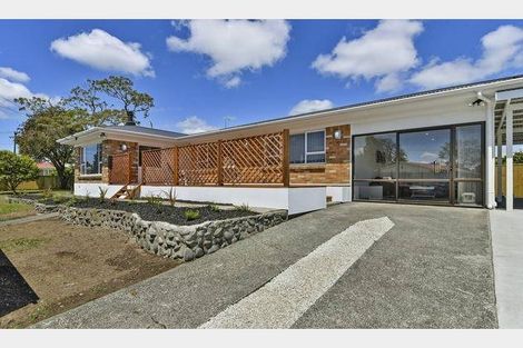 Photo of property in 1 Royal Arch Place, Rosehill, Papakura, 2113