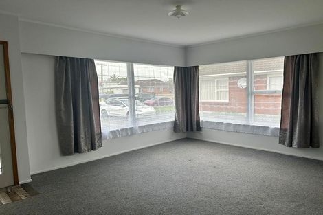 Photo of property in 1/32 Dale Crescent, Pakuranga, Auckland, 2010