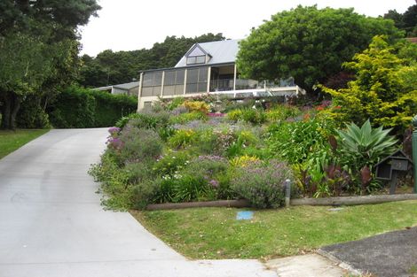 Photo of property in 5 Cromwell Place, Pukekohe, 2120