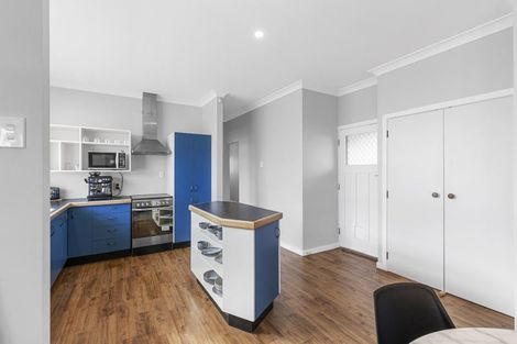 Photo of property in 22 Kingswood Street, Takaro, Palmerston North, 4412