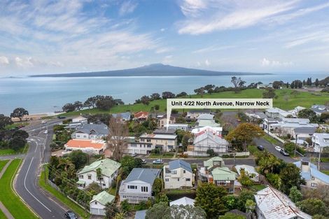 Photo of property in 4/22 North Avenue, Narrow Neck, Auckland, 0624