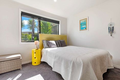 Photo of property in 68 Omana Avenue, Shelly Beach, Helensville, 0874