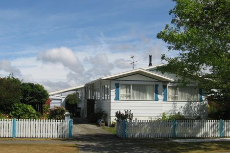 Photo of property in 103 California Drive, Totara Park, Upper Hutt, 5018
