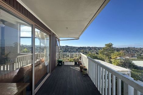 Photo of property in 46 Target Road, Totara Vale, Auckland, 0629