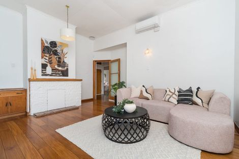 Photo of property in 8 Frederick Street, Terrace End, Palmerston North, 4410