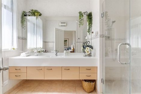 Photo of property in 565 Redoubt Road, Flat Bush, Auckland, 2019