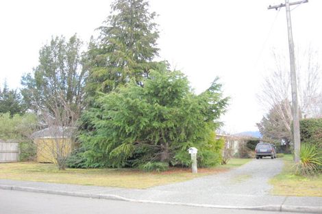 Photo of property in 15 Mckerrow Street, Te Anau, 9600