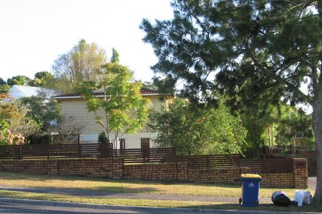 Photo of property in 114 Oaktree Avenue, Browns Bay, Auckland, 0630