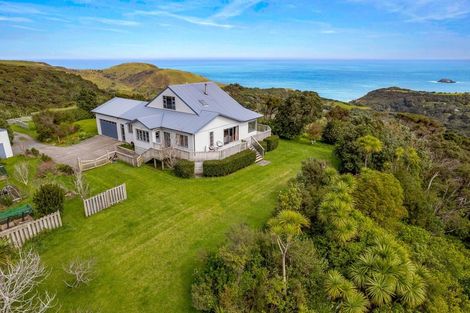 Photo of property in 66 Constable Road, Muriwai, Waimauku, 0881