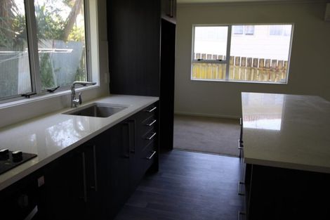 Photo of property in 2 Frank Hewitt Street, Pukekohe, 2120