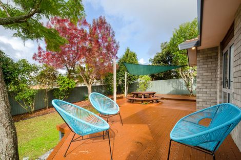 Photo of property in 76 Birdwood Road, Swanson, Auckland, 0612