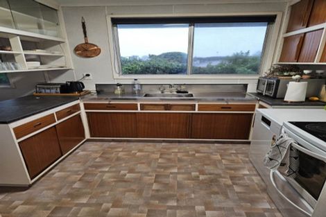 Photo of property in 1/10 Queens Road, Elgin, Gisborne, 4010