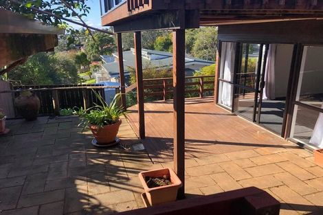 Photo of property in 1/989 Beach Road, Torbay, Auckland, 0630