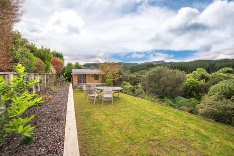 Photo of property in 29 Mcewen Crescent, Riverstone Terraces, Upper Hutt, 5018
