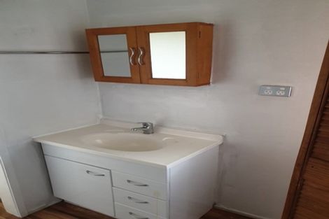 Photo of property in 94 Clevedon Road, Papakura, 2110