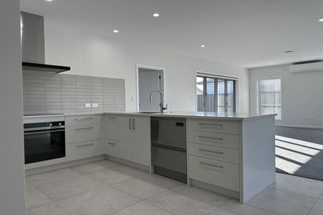 Photo of property in 17 George Yee Place, Taradale, Napier, 4112