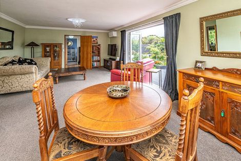 Photo of property in 1 Iwiroa Terrace, Durie Hill, Whanganui, 4500