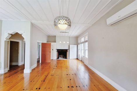 Photo of property in 1 Puriri Street, Takapuna, Auckland, 0622