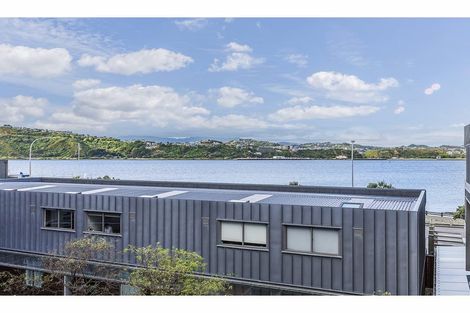 Photo of property in Patent 326 Apartments, 203s/326 Evans Bay Parade, Hataitai, Wellington, 6021